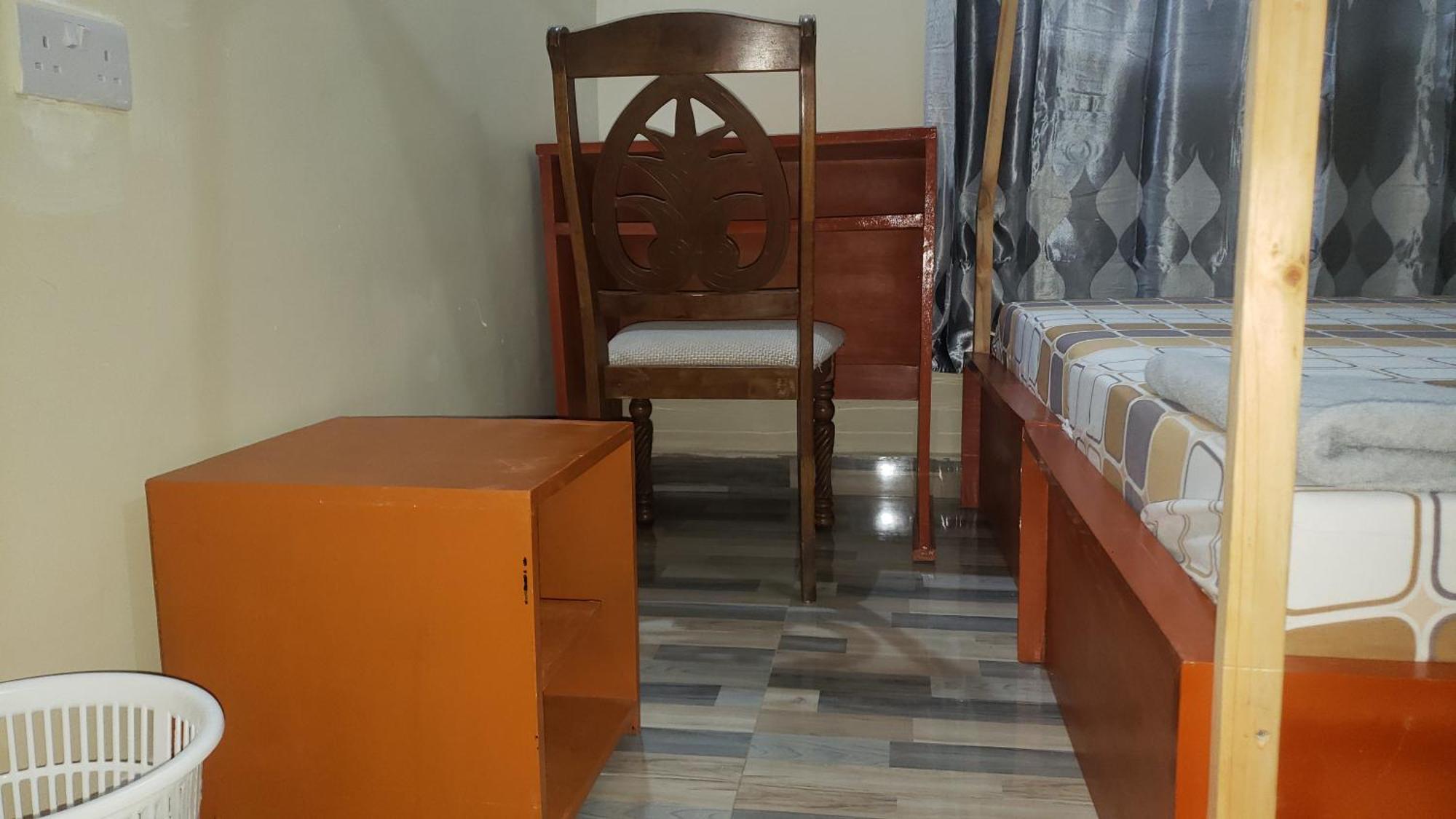 L&J Modern Backpackers Bnb دار السلام المظهر الخارجي الصورة